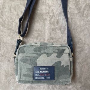 Tommy Hilfiger Camouflage Crossbody Bag
